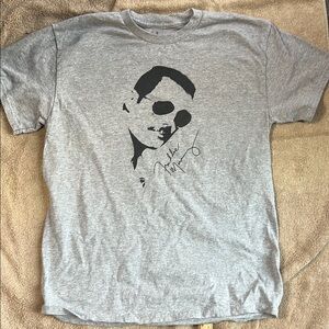 Queen Freddie Mercury  Gilda  Gray Graphic Men's T-Shirt